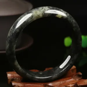10% OFF- 58/59/60mm Certified Natural Emerald Xiu Jade*A Handcarved Bangle VV5038