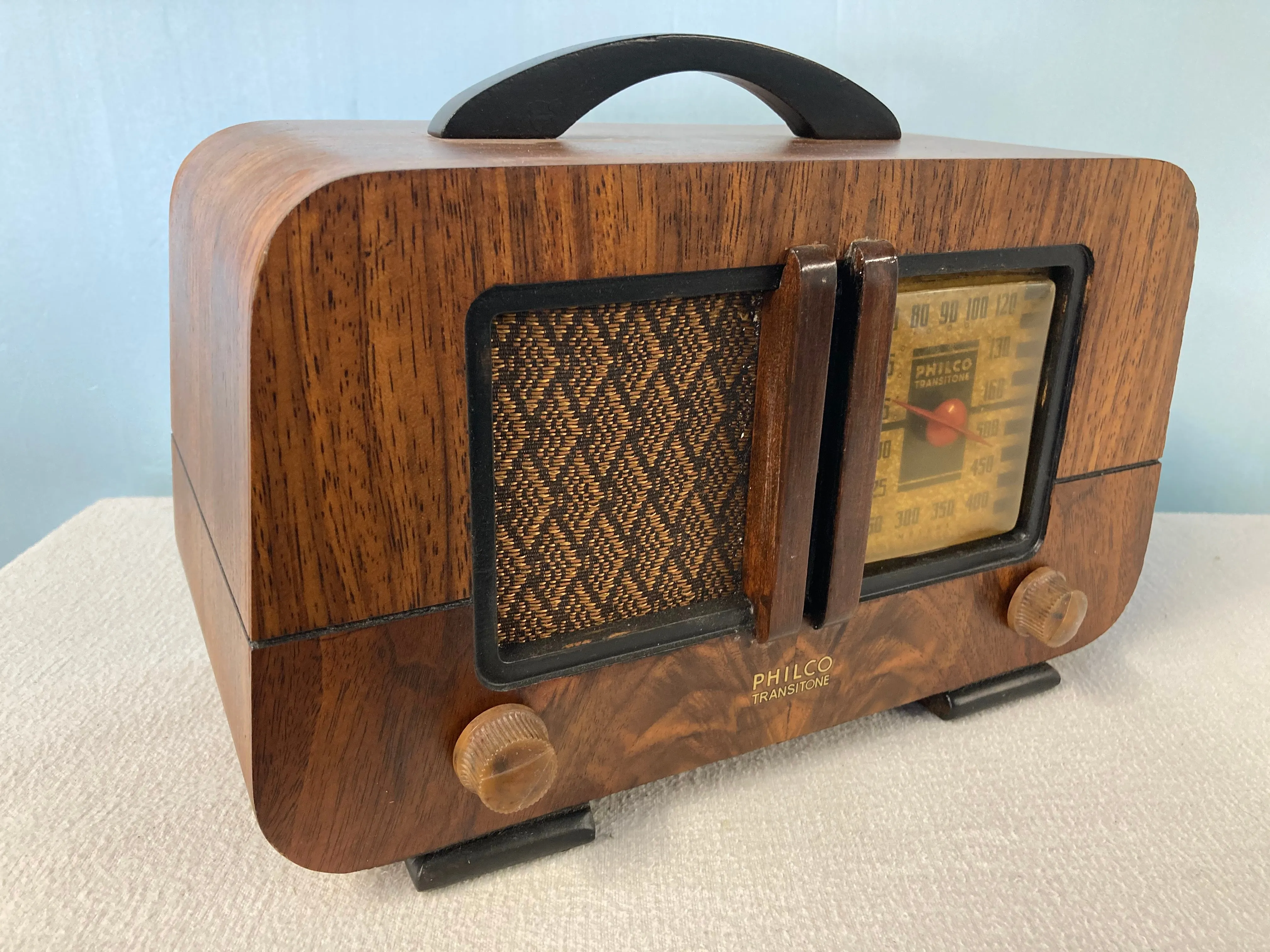 1942 Philco PT-93 Midget Tube Radio