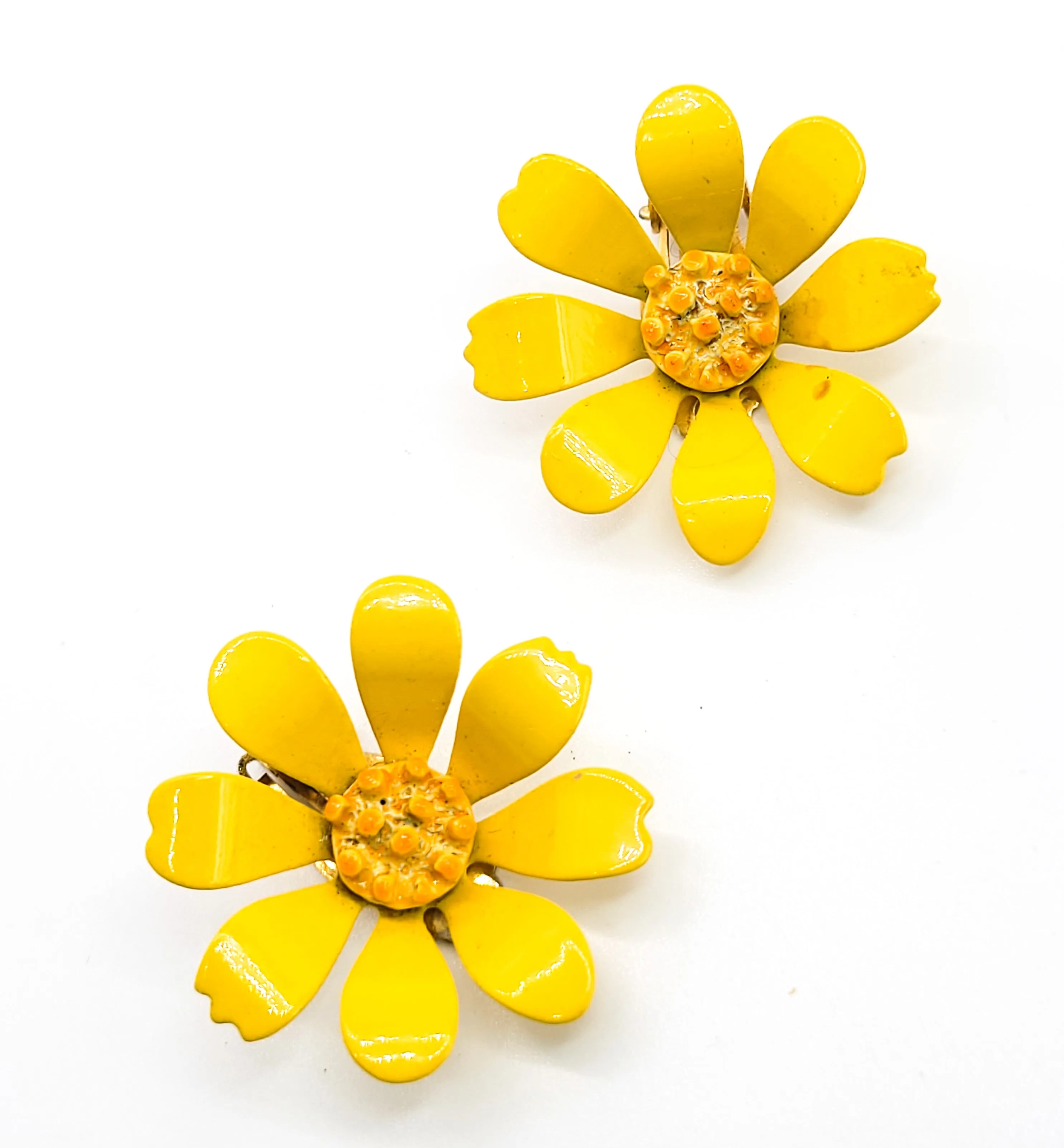 Bright Yellow Daisy Retro tin flower clip on earrings