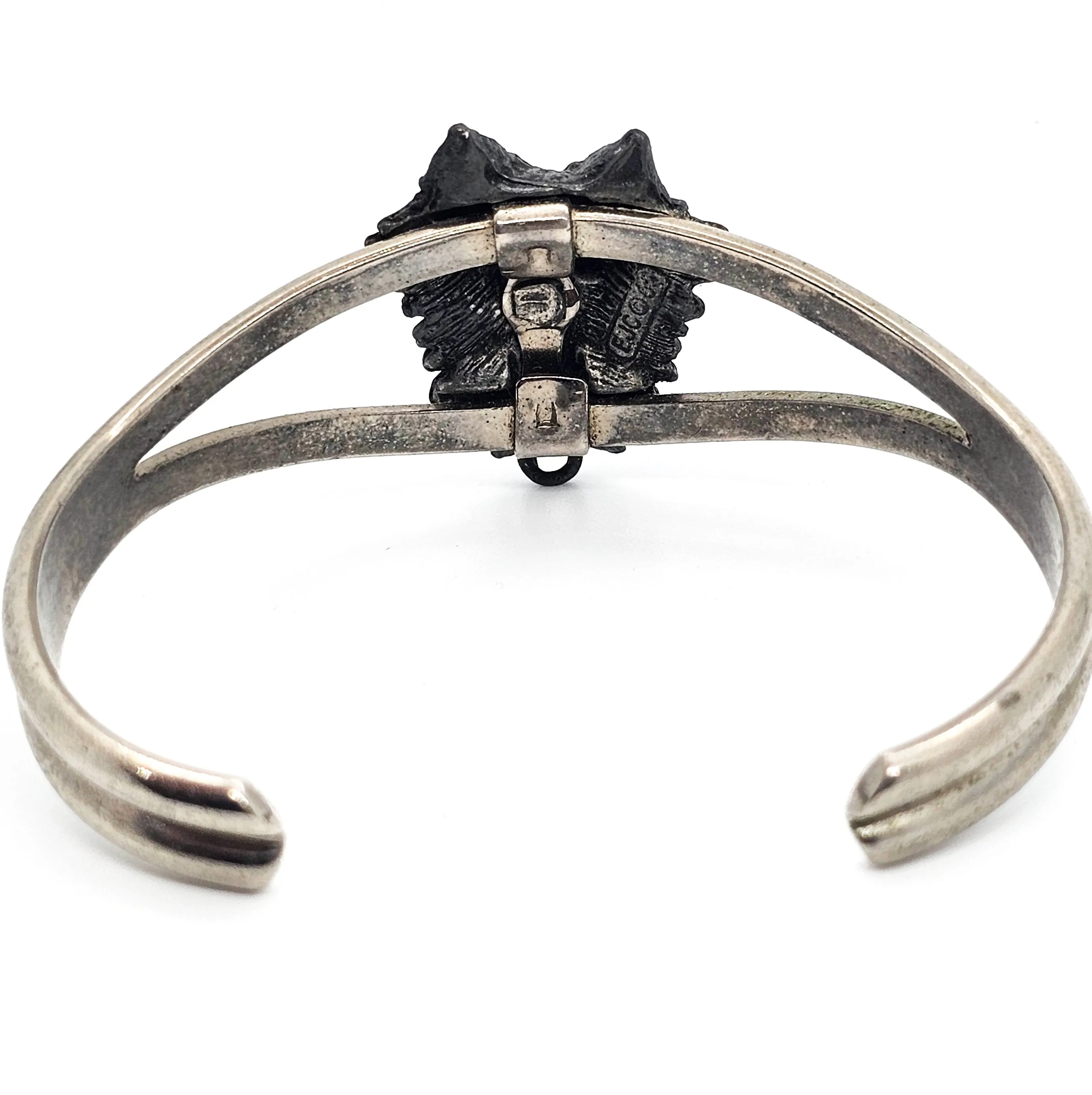 EJC Pewter wolf vintage silver toned split shank bangle bracelet