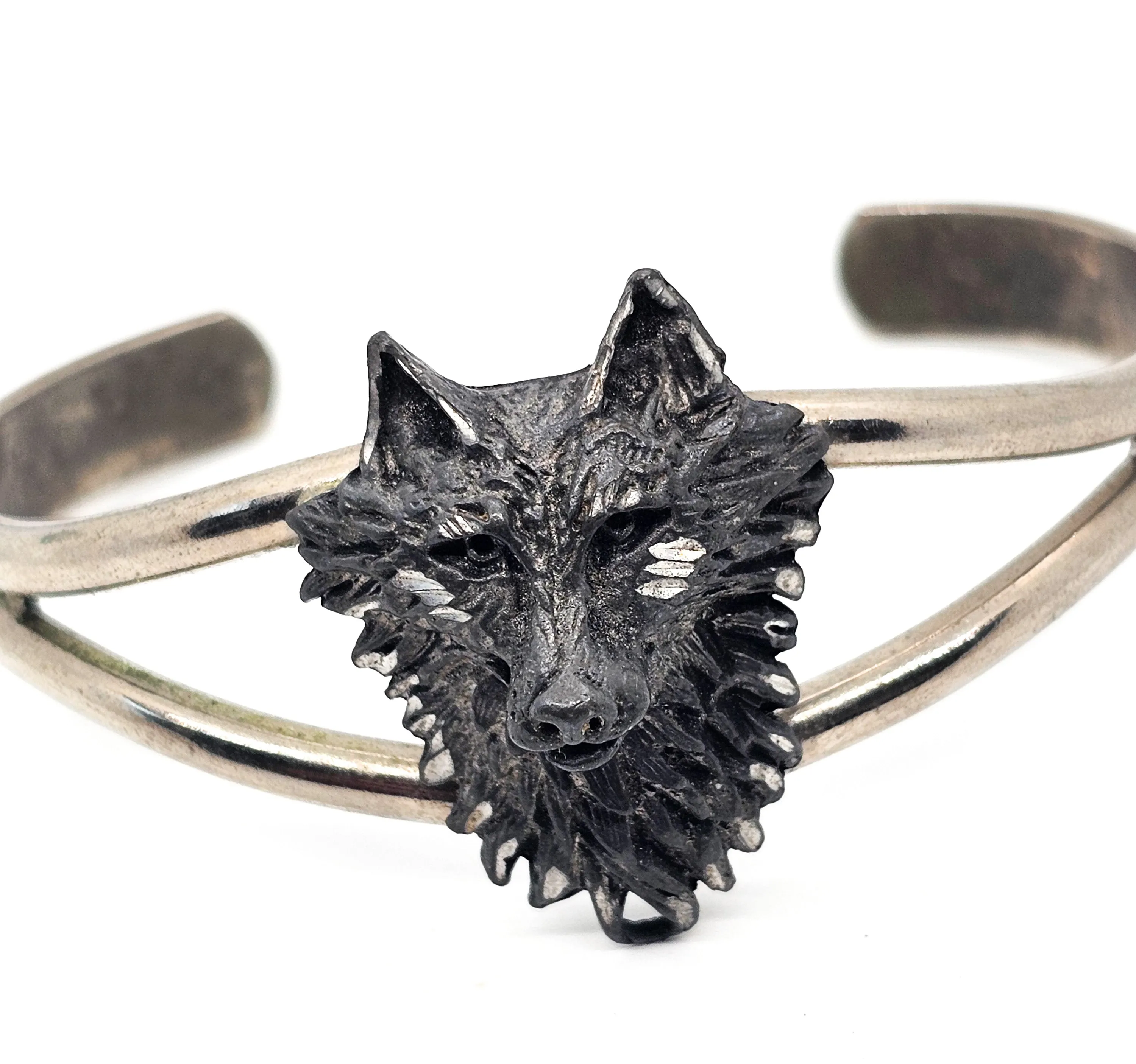 EJC Pewter wolf vintage silver toned split shank bangle bracelet