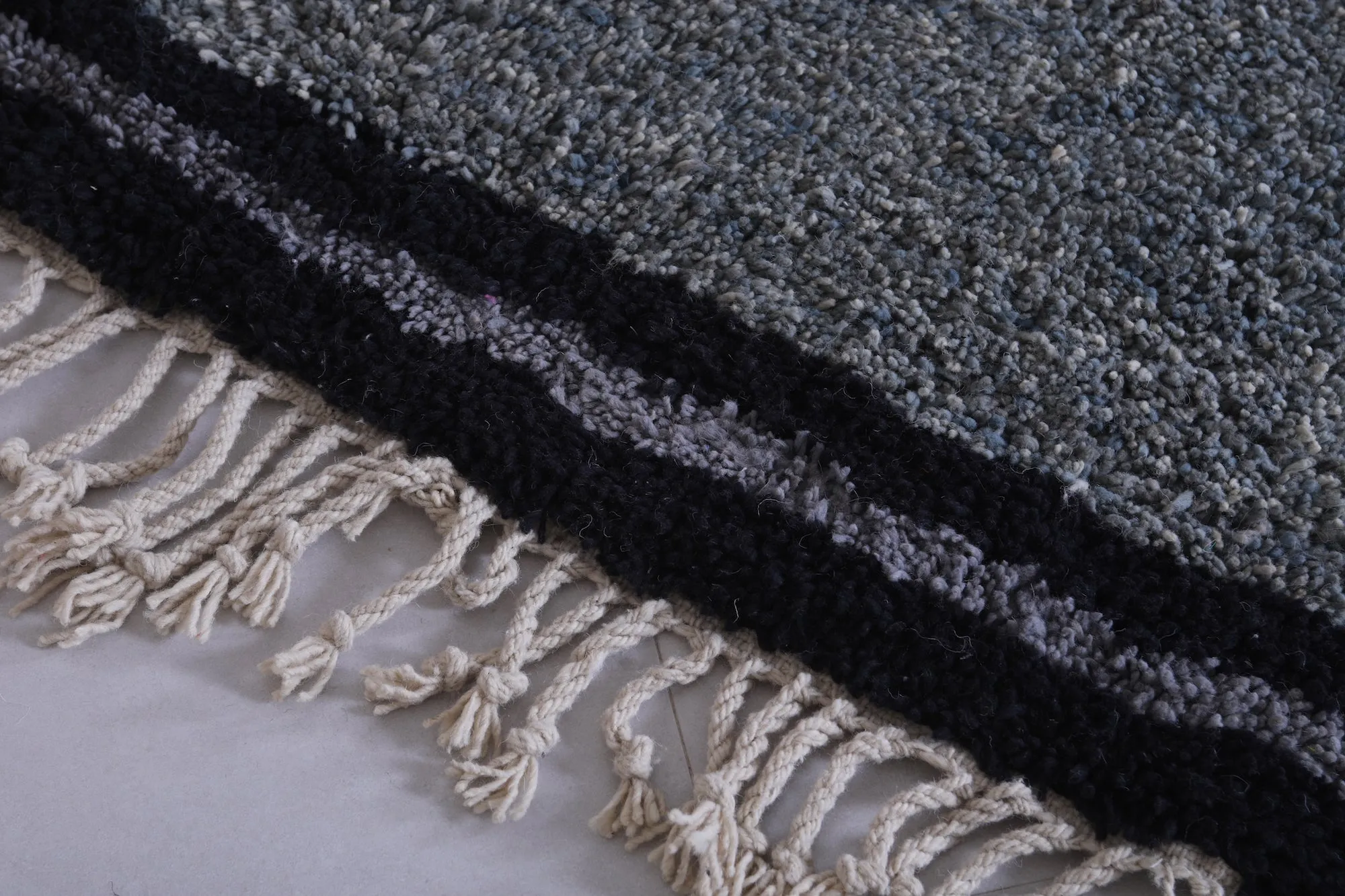 Gray Custom Moroccan rug - All wool berber rug - Beni rug