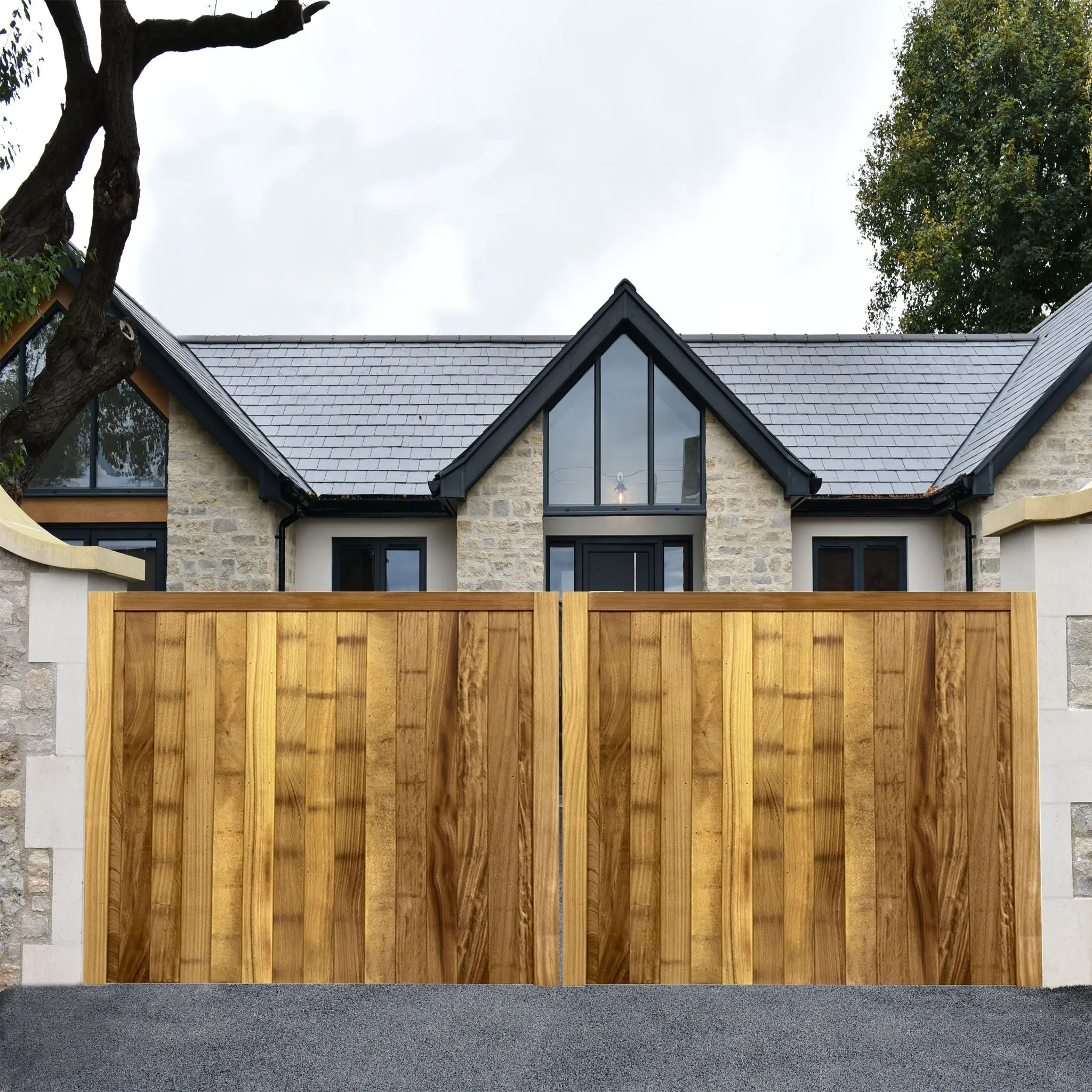 Iroko Croyde Mortise & Tenon Entrance Gates (Pair)