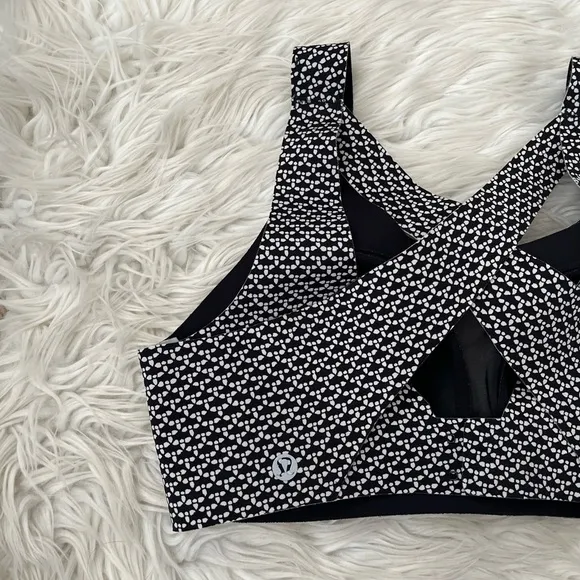 {Lululemon} Enlite Bra Sports Bra in Monochromic Black - Womens 34A