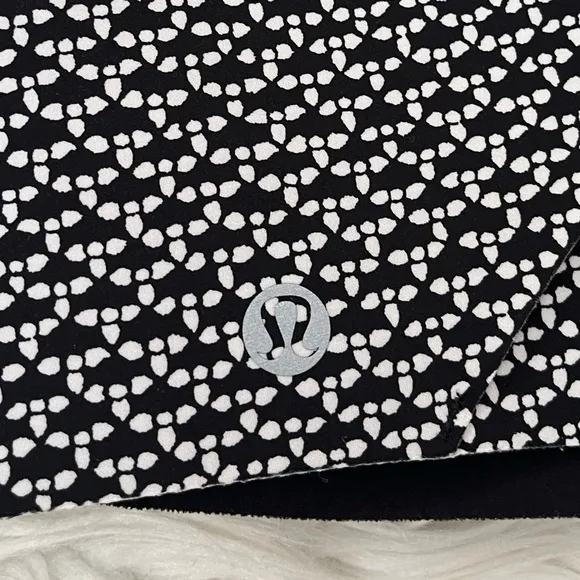 {Lululemon} Enlite Bra Sports Bra in Monochromic Black - Womens 34A