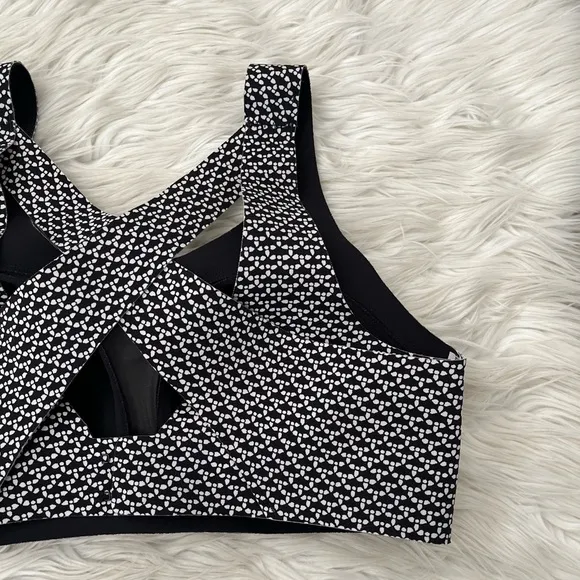 {Lululemon} Enlite Bra Sports Bra in Monochromic Black - Womens 34A