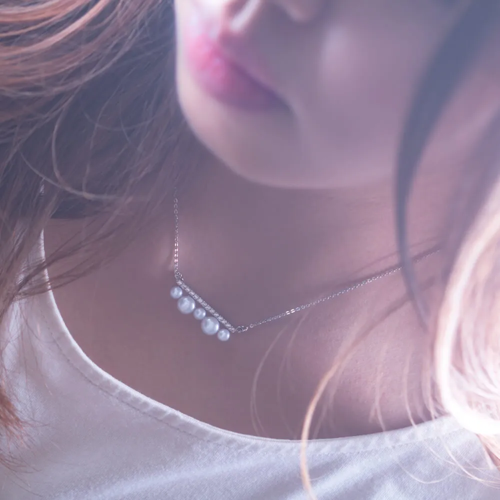 Molah Silver Alternating Freshwater Pearl and Cubic Zirconia Necklace