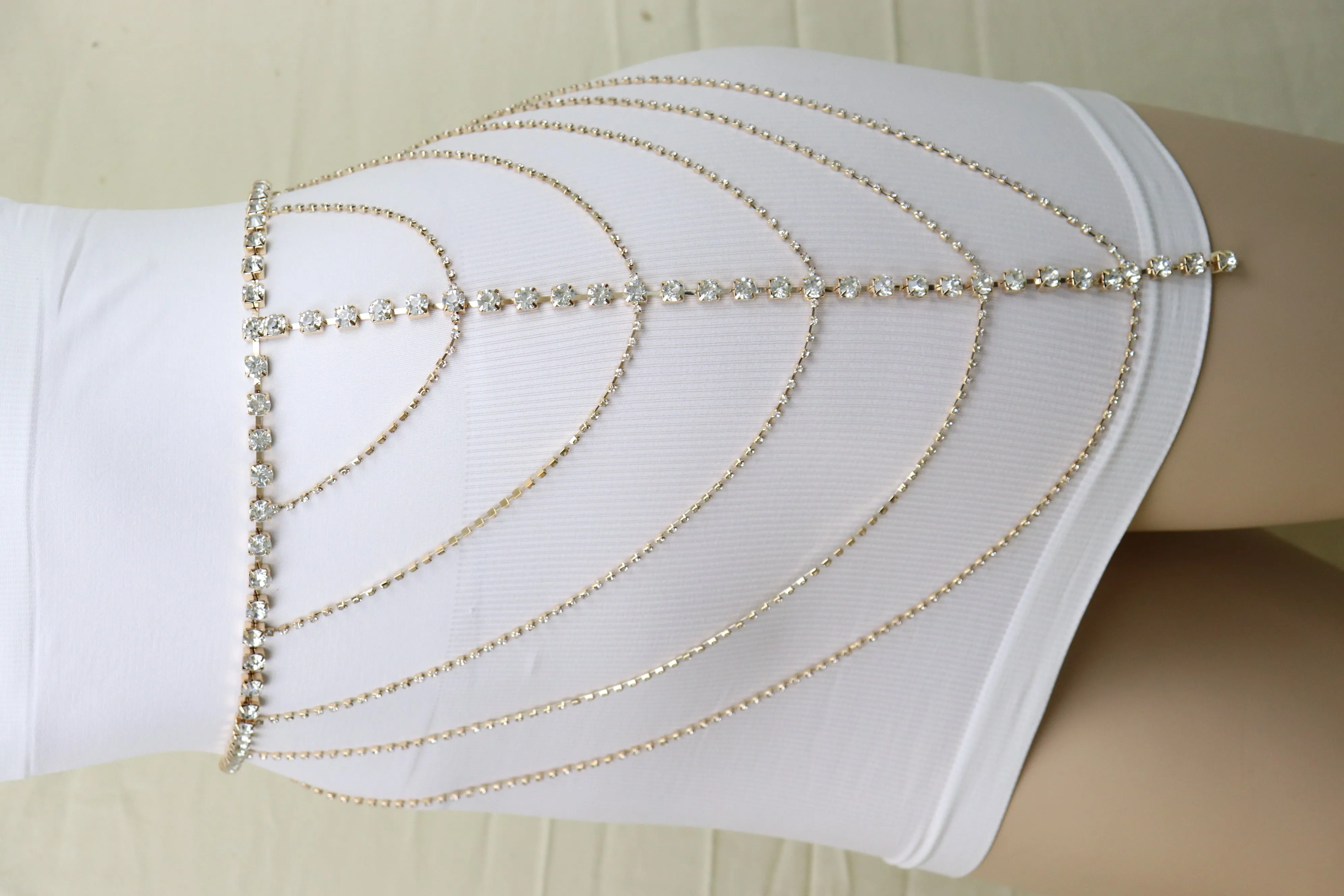 New Women Gold Metal Chain Wave High Waist Belt Rhinestone S M