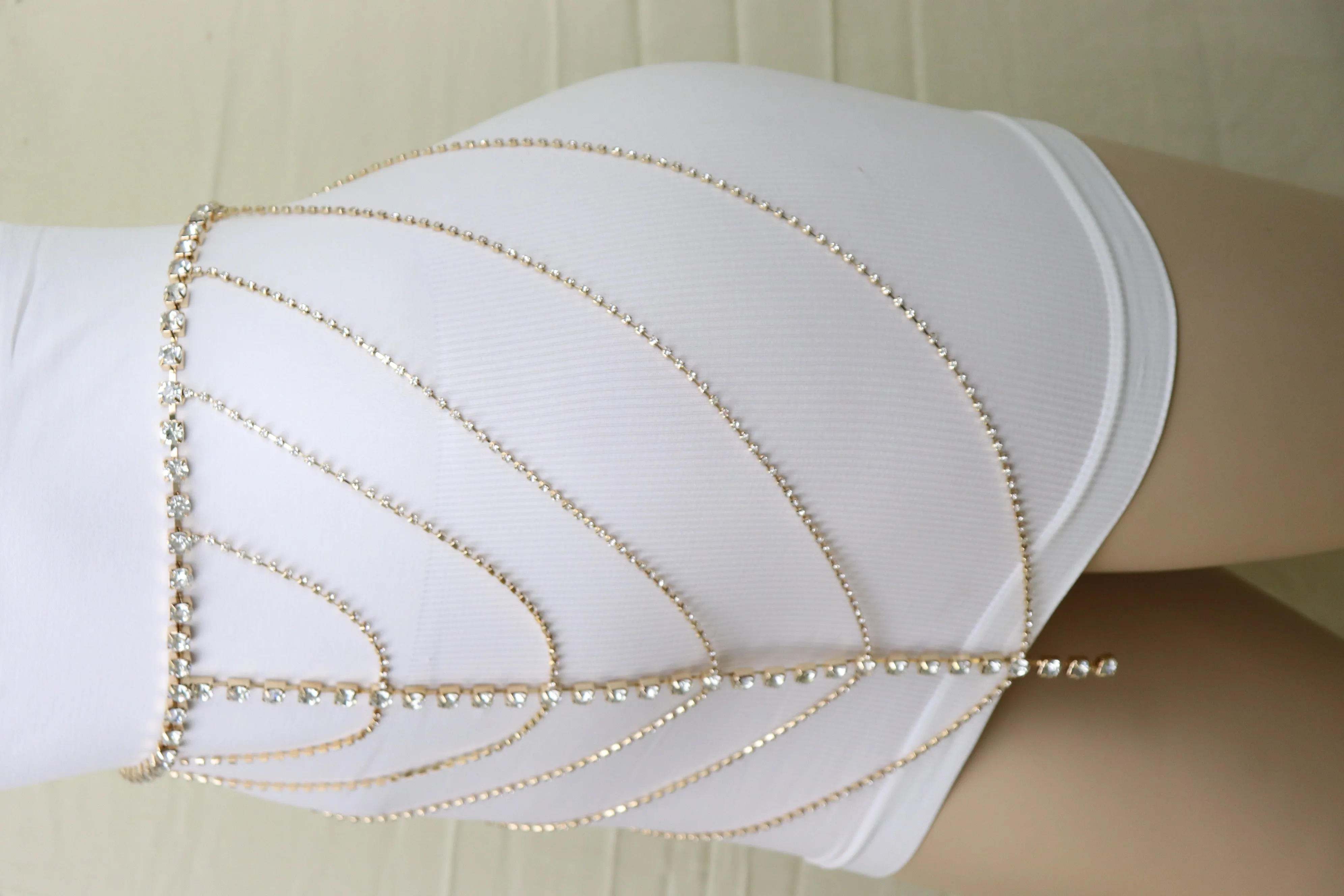 New Women Gold Metal Chain Wave High Waist Belt Rhinestone S M