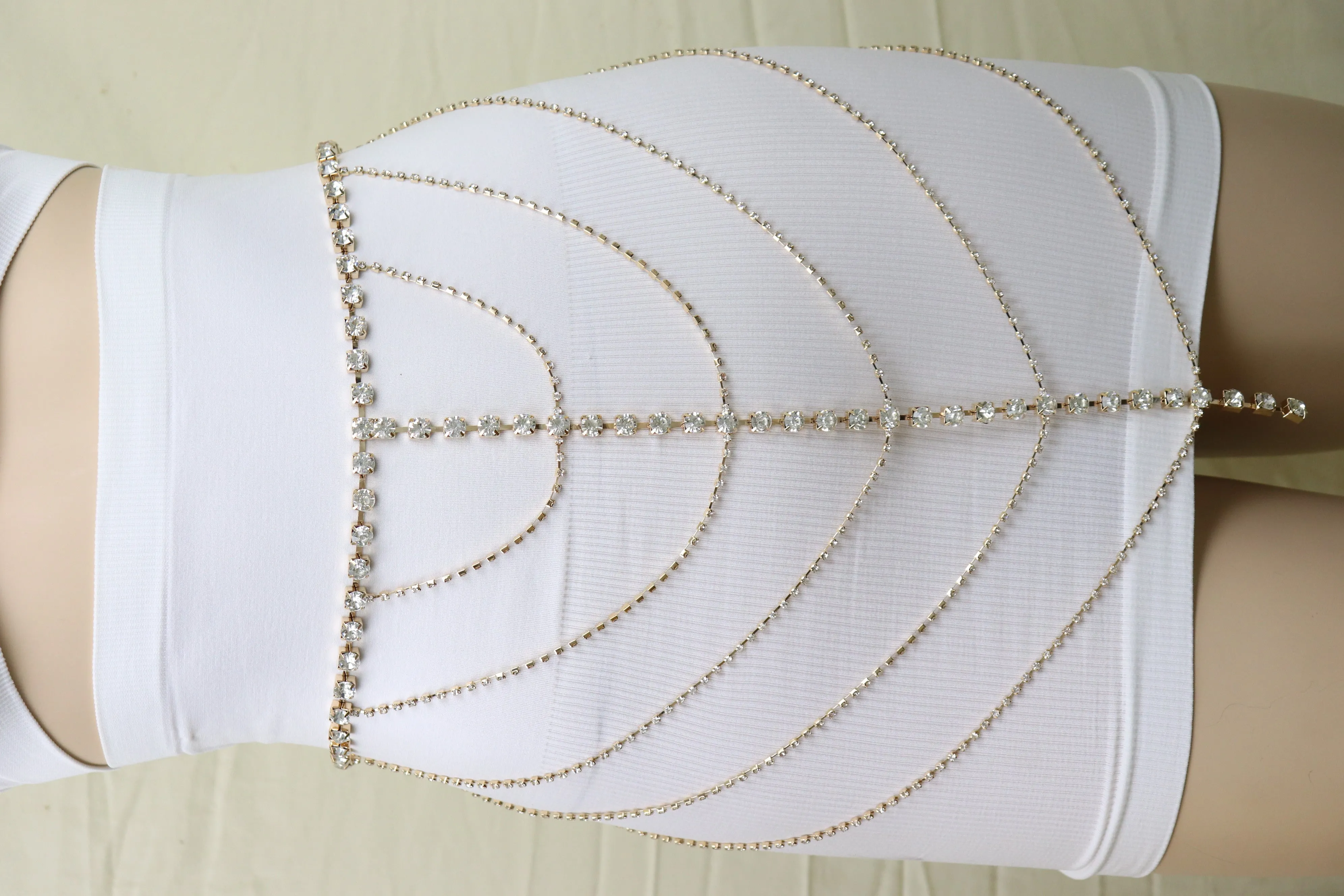 New Women Gold Metal Chain Wave High Waist Belt Rhinestone S M