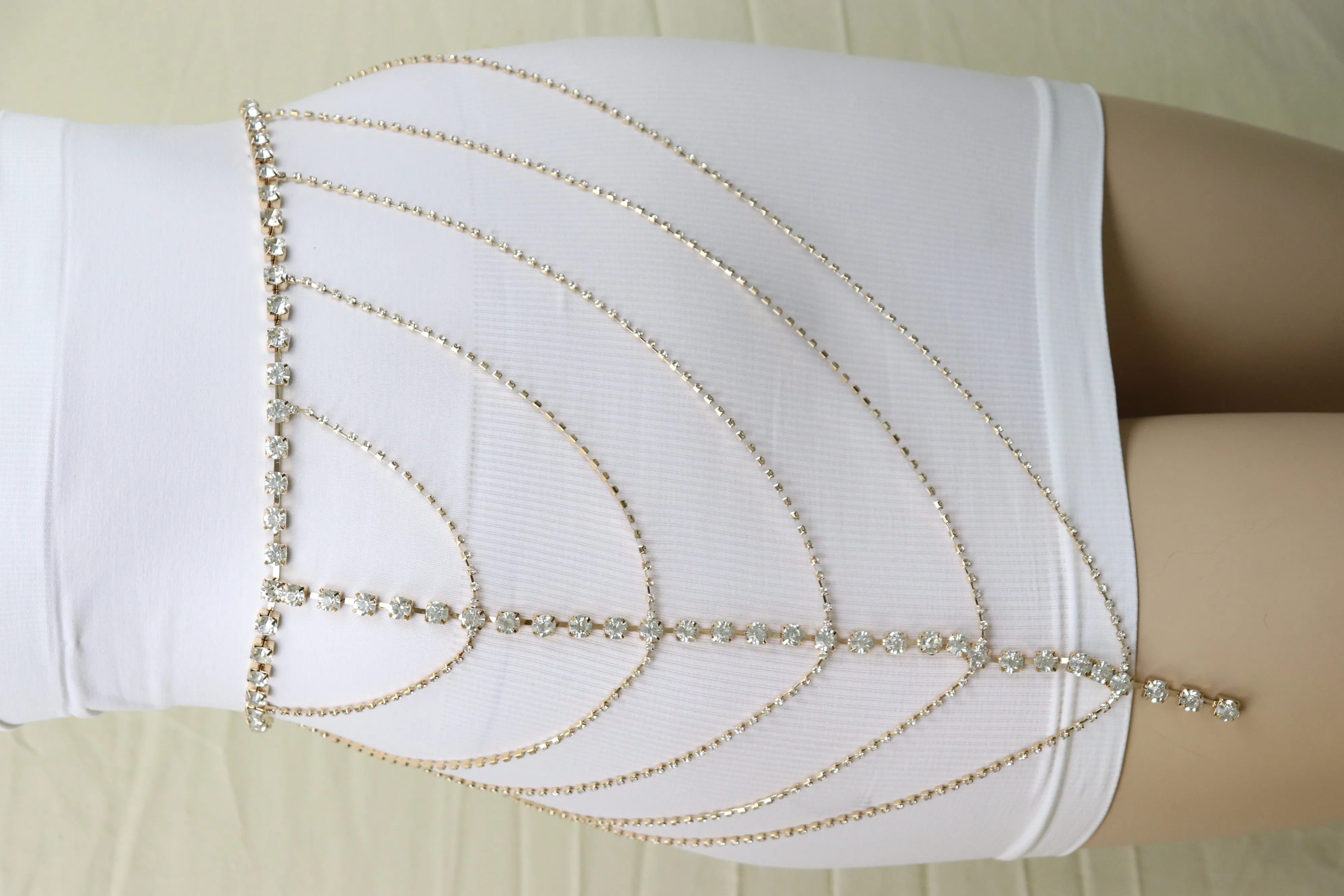New Women Gold Metal Chain Wave High Waist Belt Rhinestone S M
