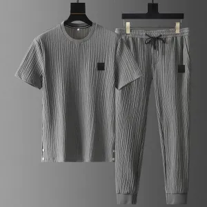 Pleated Comfort Set with Style
