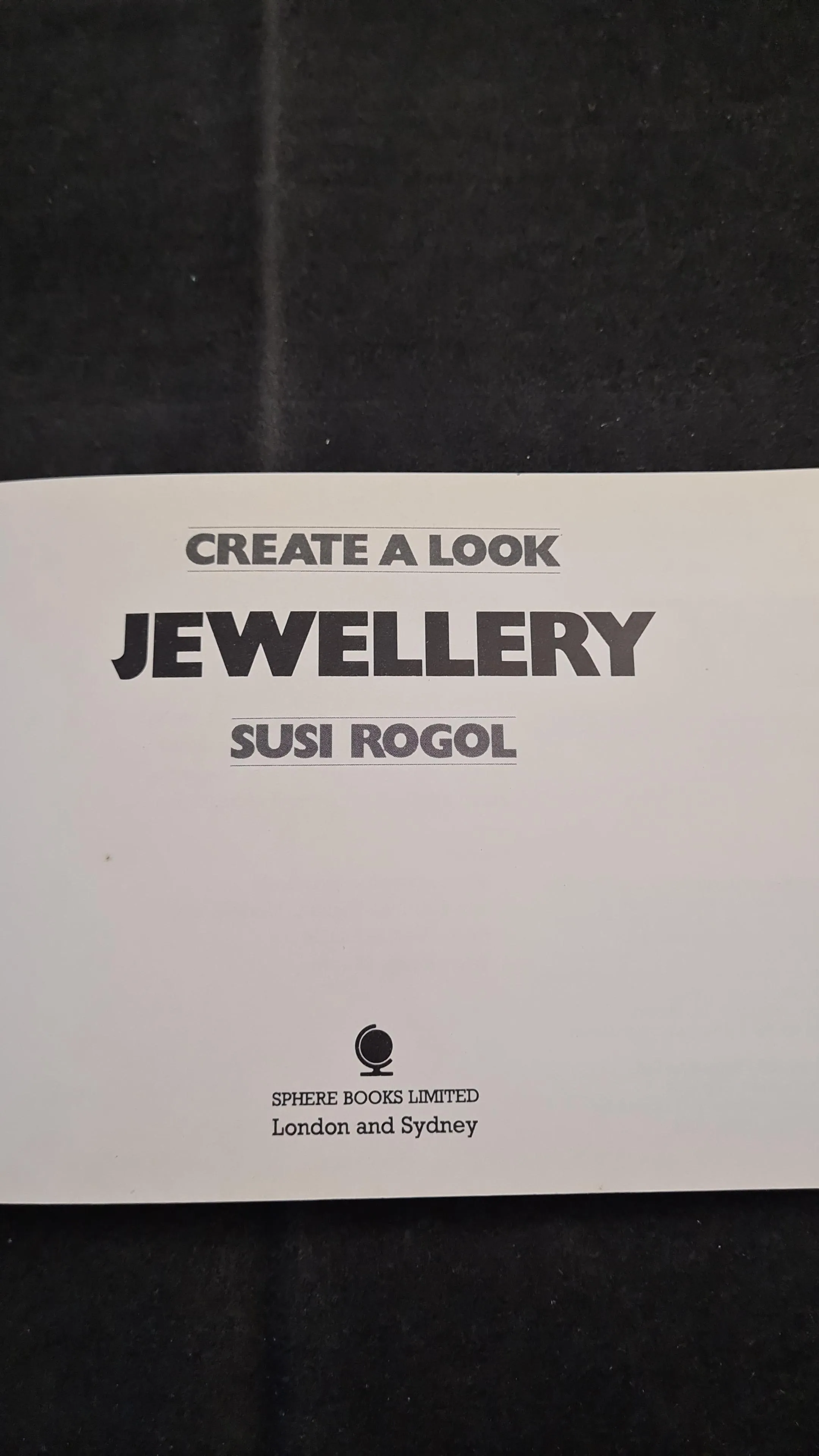 Susi Rogol - Create A Look, Belts & Bags, Hats, Combs & Clips, Scarves & Wraps & Jewellery