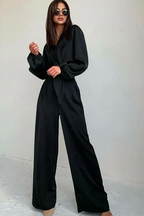 Two-piece casual suit V neck and high waist trousers