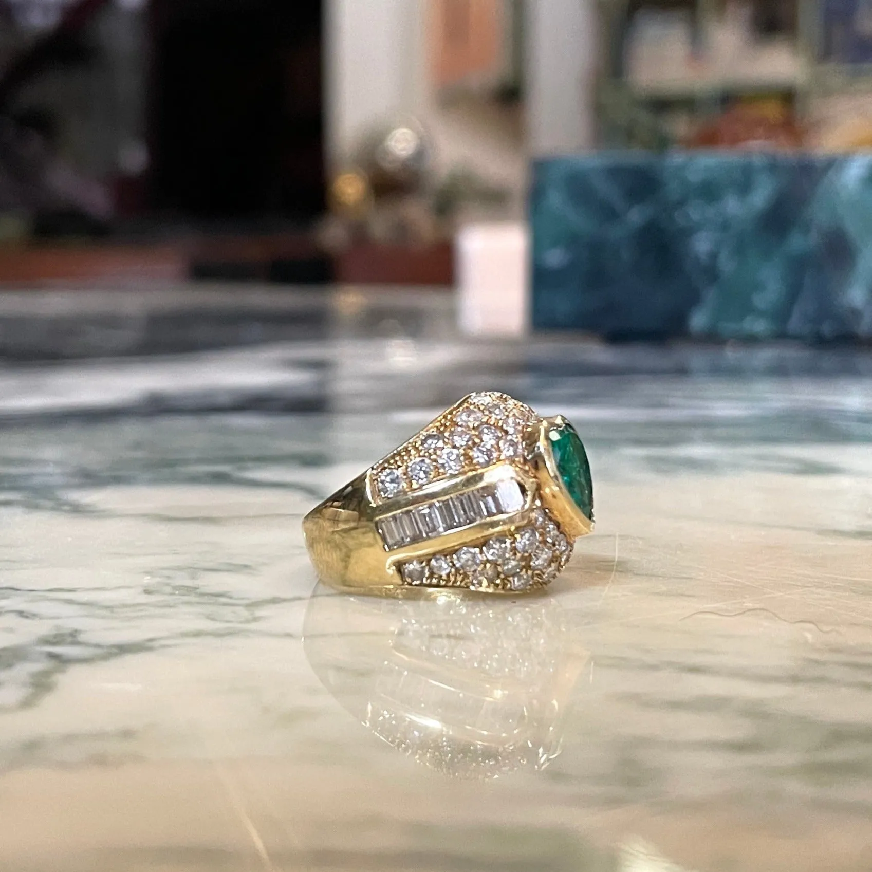 Vintage 18K Emerald   Diamond Bombé