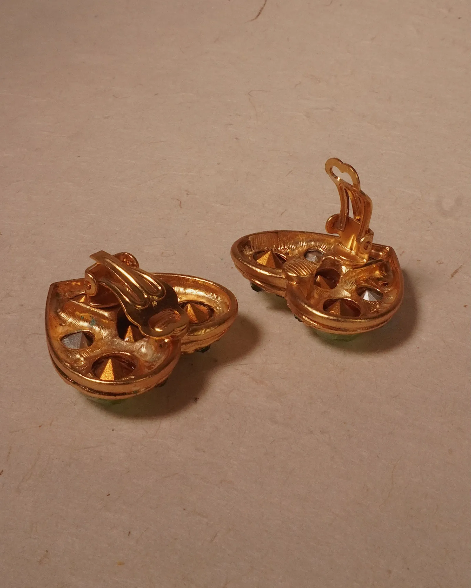 Vintage Crystal Gold Heart Clip Ons (Light Green)