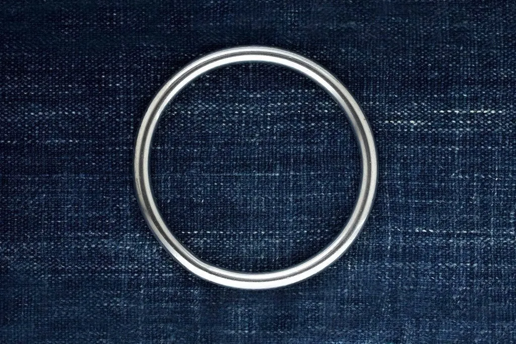 Vintage Sterling Silver Circle Bangle II
