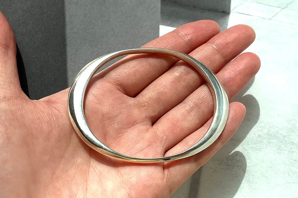 Vintage Sterling Silver Oval Bangle