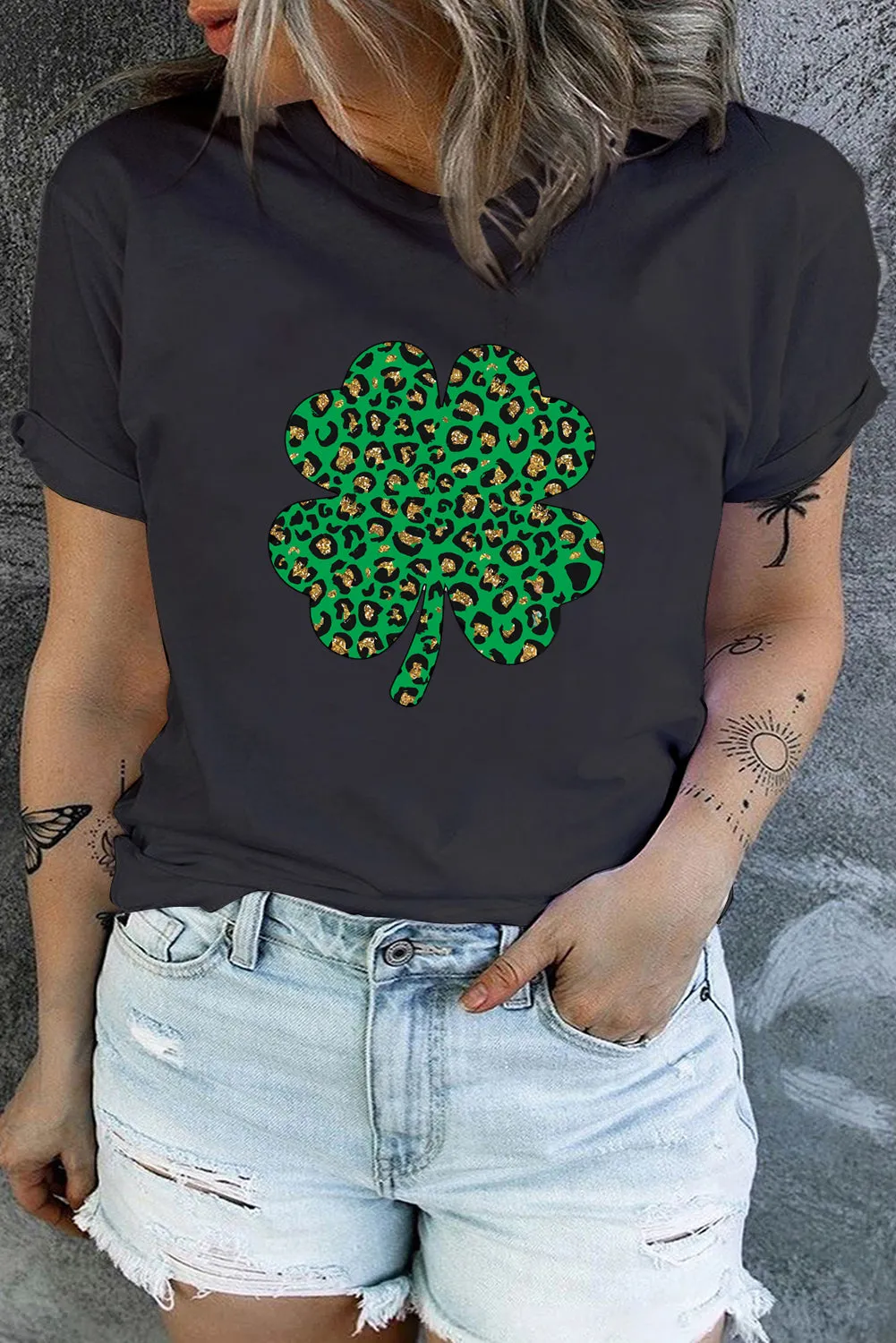 White Casual Leopard Clover Graphic Plus Size T Shirt